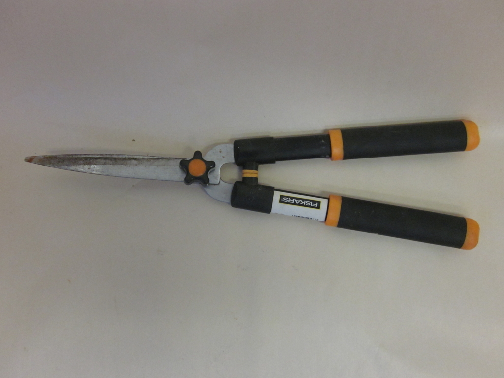 Edmonton Tool Library Hedge Clippers